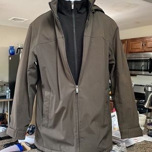 NWOT Weatherproof Hooded Rain Coat
